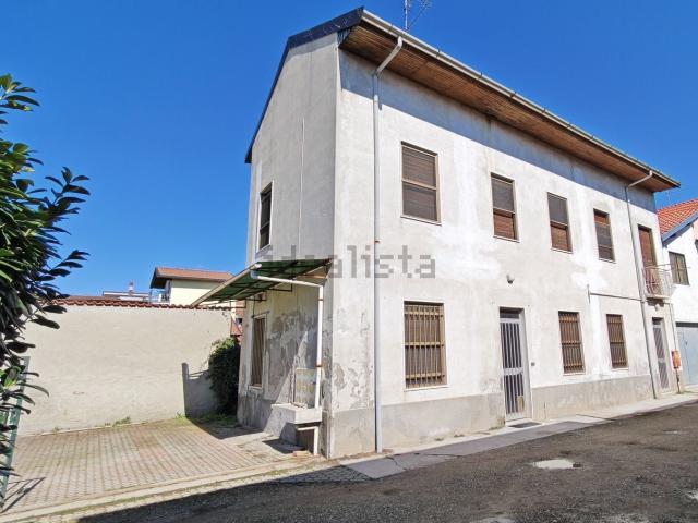 Casa in vendita a Cassolnovo, Lombardia