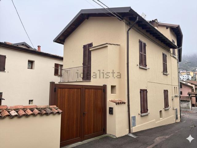 Casa in vendita a Interlegno, Como
