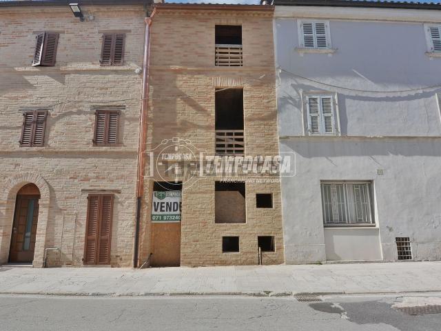 Casa in vendita a Porta Cerasa, Marche