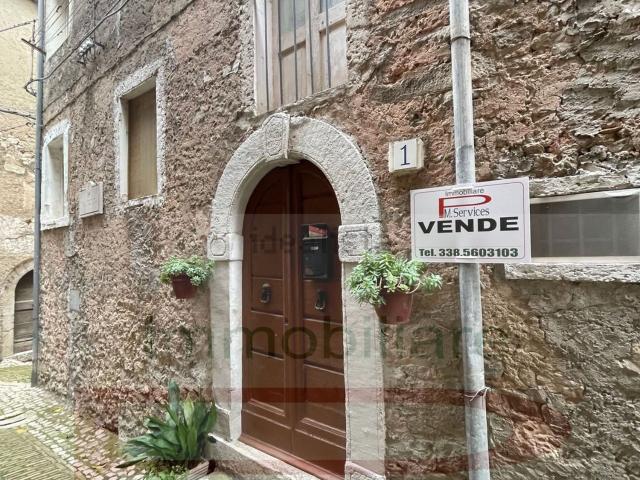 Casa in vendita a Castro Dei Volsci, Lazio