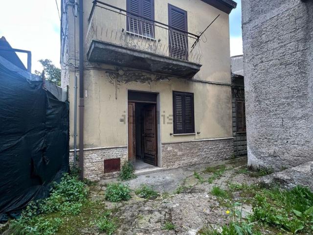 Casa in vendita a Pontecorvo, Lazio