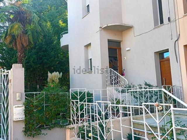 Casa in vendita a Centro, Fabriano