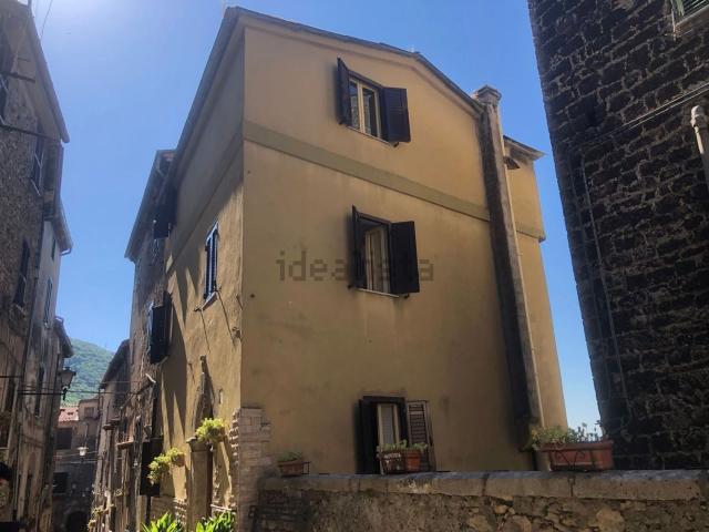 Casa in vendita a Guarcino, Lazio