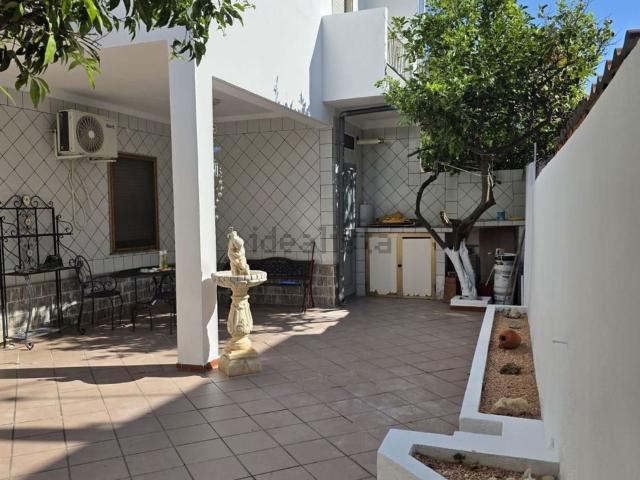 Casa in vendita a Monteleone - Santa Rosalia, Cagliari