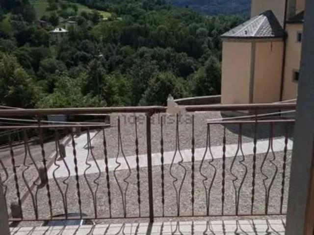 Casa in vendita a Locatello, Lombardia
