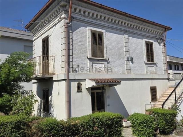Casa in vendita a Cappelle Sul Tavo, Abruzzo
