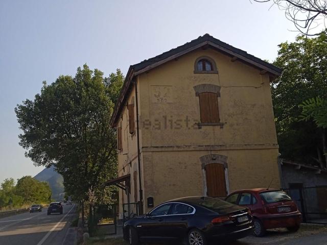 Casa in vendita a Candiracci, Marche