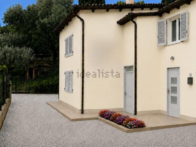 Casa in vendita a Bacchereto, Carmignano