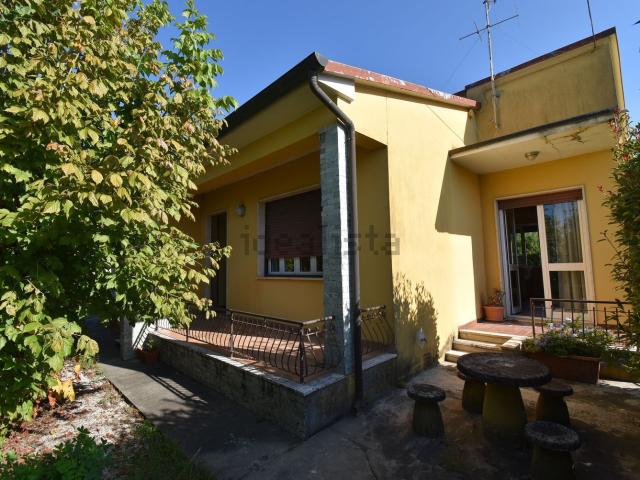 Casa in vendita a Pietrasanta, Lucca
