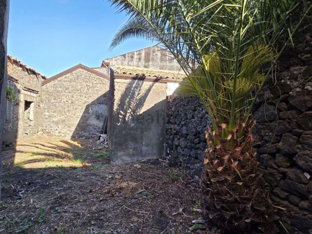 Casa in vendita a Ragala, Nicolosi