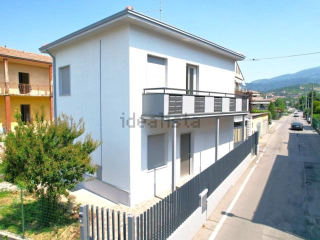 Casa in vendita a Carbonera, Albano Sant'alessandro