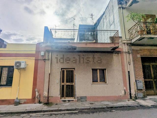 Casa in vendita a Calatabiano, Sicilia