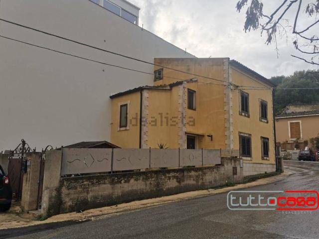 Casa in vendita a Cava D'aliga, Sicilia