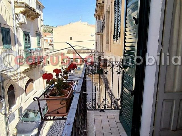 Casa in vendita a Balata, Cava D'aliga