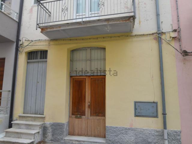 Casa in vendita a Calitri, Campania