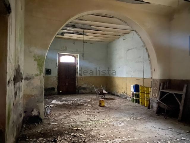 Casa in vendita a Giarre, Sicilia