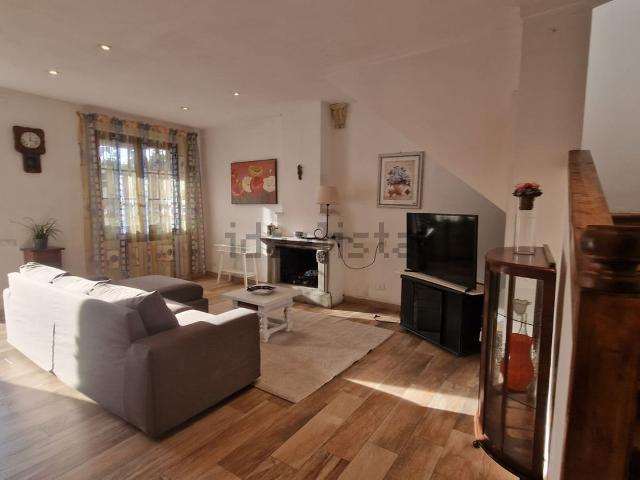 Casa in vendita a Torre del Lago Puccini, Viareggio