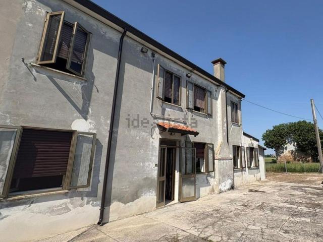 Casa in vendita a Adria, Veneto