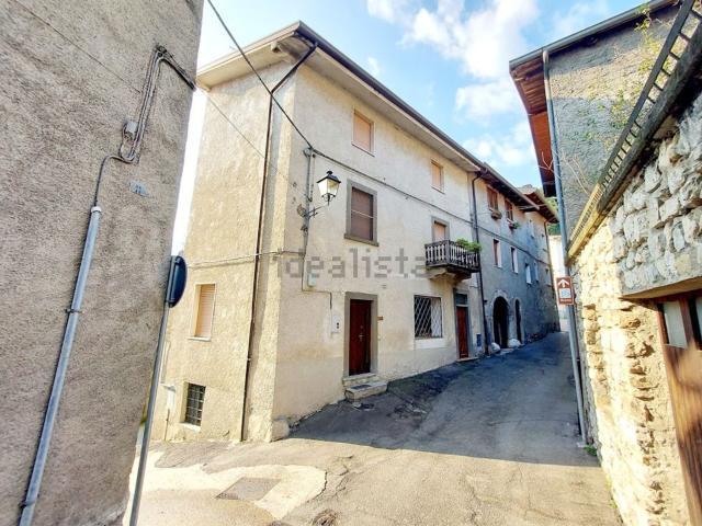 Casa in vendita a Comunità montana della valle Camonica, Cerveno