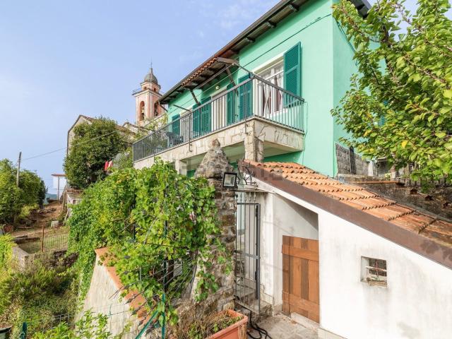 Casa in vendita a Carrodano, Liguria