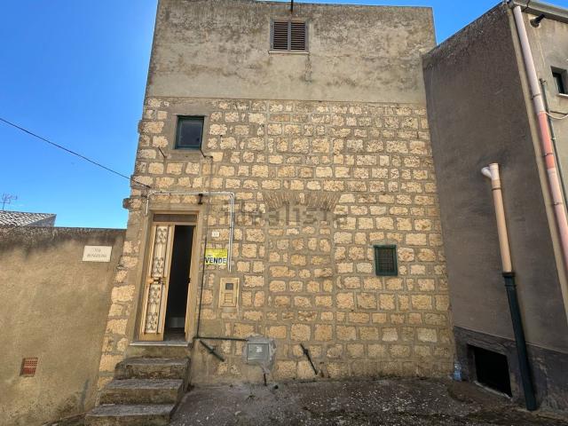 Casa in vendita a Alimena, Sicilia