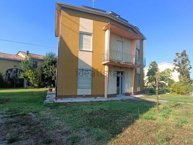 Casa in vendita a Bassa Reggiana, Re