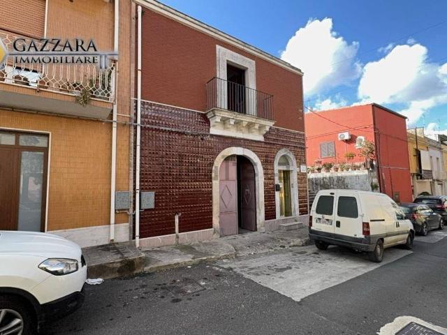 Casa in vendita a Canicattini Bagni, Sicilia