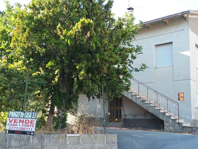 Casa in vendita a Marche, Macerata