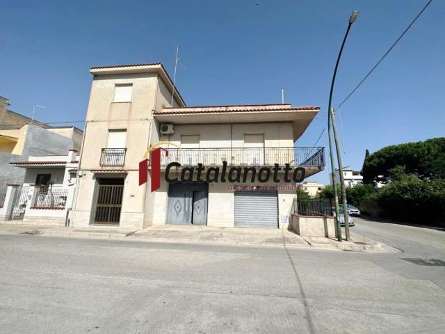 Casa in vendita a Quartiere San Niccolò, Castelvetrano
