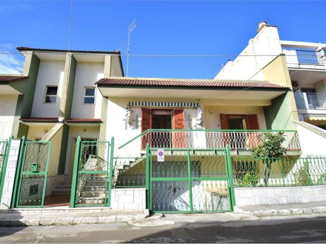 Casa in vendita a Puglia, Bari