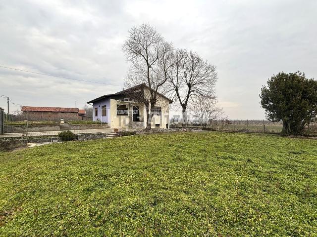 Casa in vendita a Piemonte, Vercelli