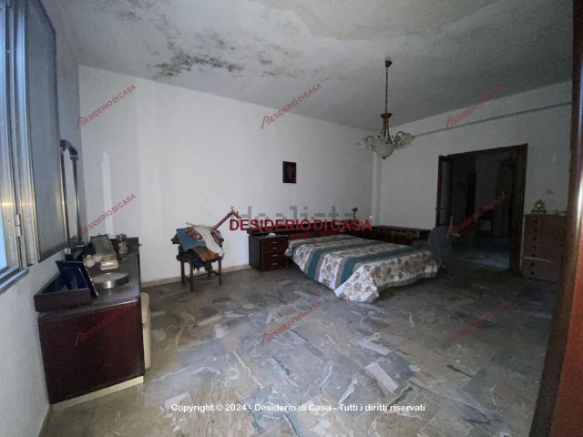 Casa in vendita a Piana Degli Albanesi, Sicilia