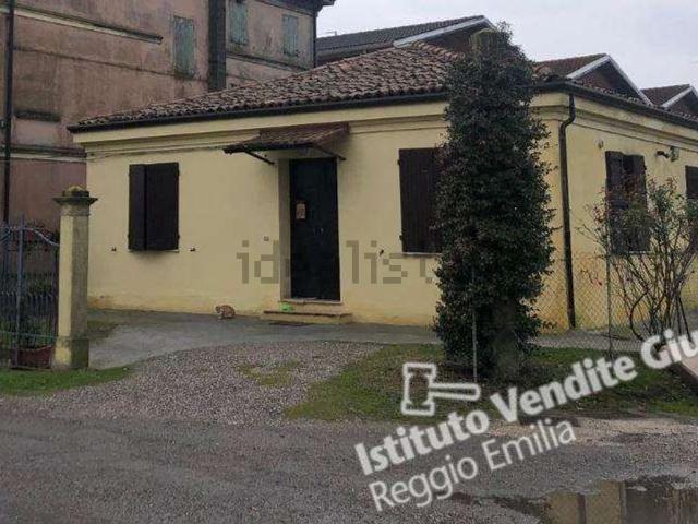 Casa in vendita a Pianura Reggiana, Re
