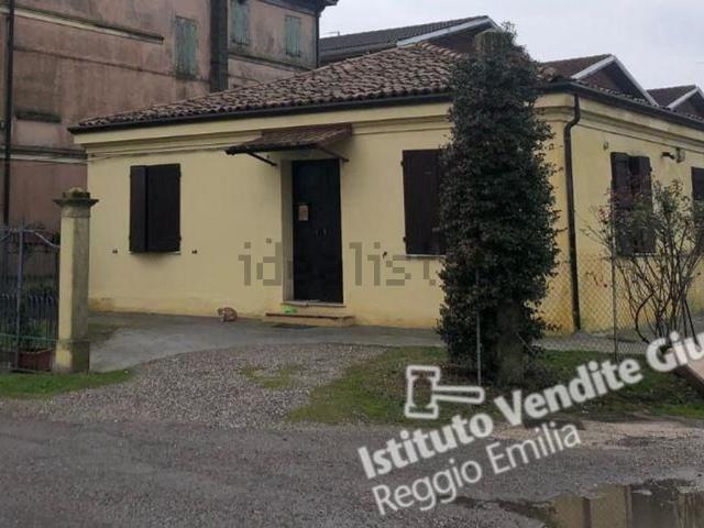 Casa in vendita a Pianura Reggiana, Re