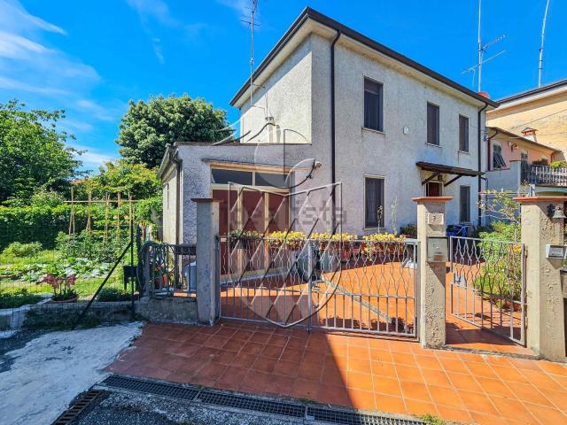 Casa in vendita a Olmo, Sarzana