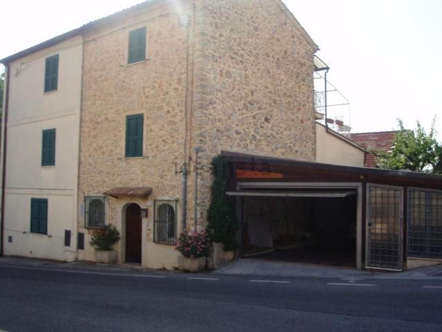 Casa in vendita a Alatri, Lazio
