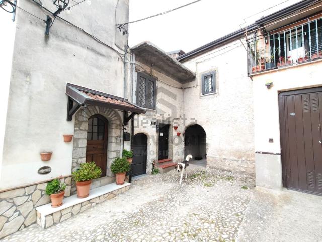 Casa in vendita a Faicchio, Campania