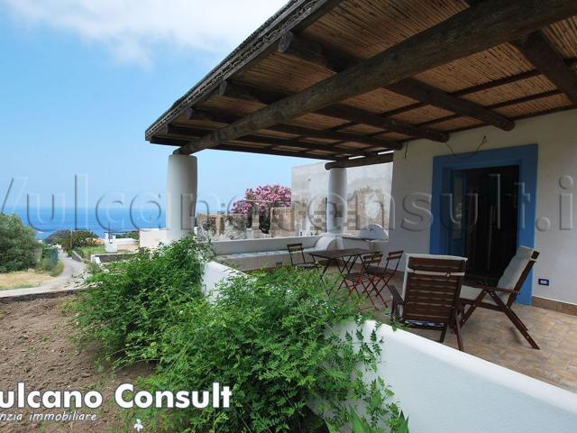 Casa in vendita a Malfa, Sicilia
