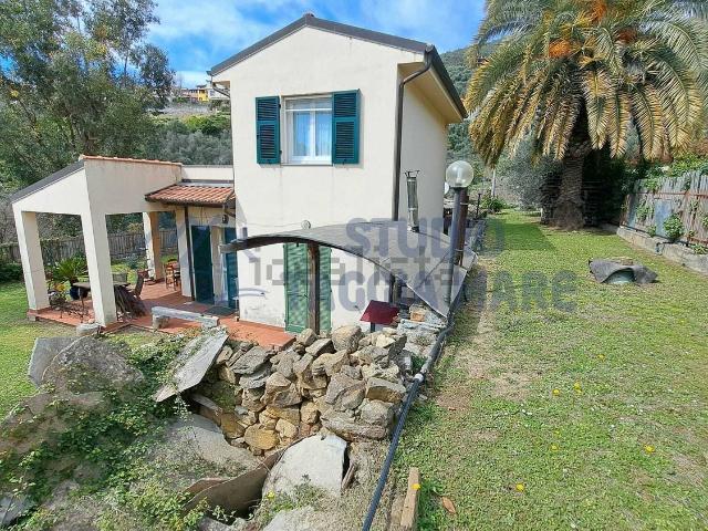 Casa in vendita a Castellaro, Liguria