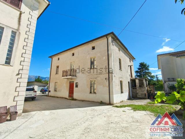 Casa in vendita a Carnello, Sora