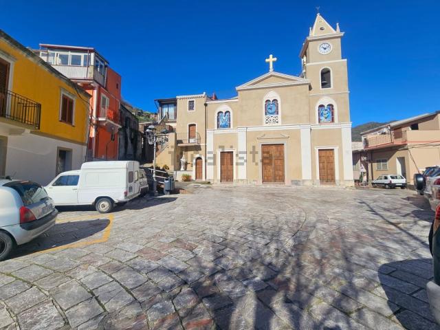 Casa in vendita a Santa Teresa Di Riva, Sicilia
