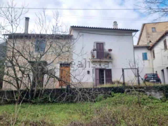 Casa in vendita a Greccio, Lazio