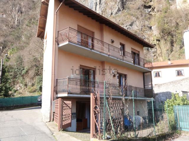 Casa in vendita a Tavordo, Porlezza