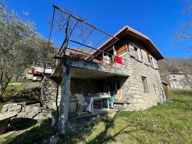 Casa in vendita a Villongo, Lombardia