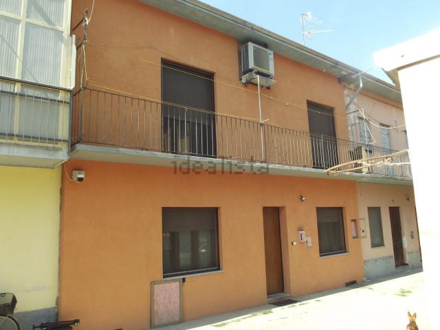 Casa in vendita a Cerano, Novara