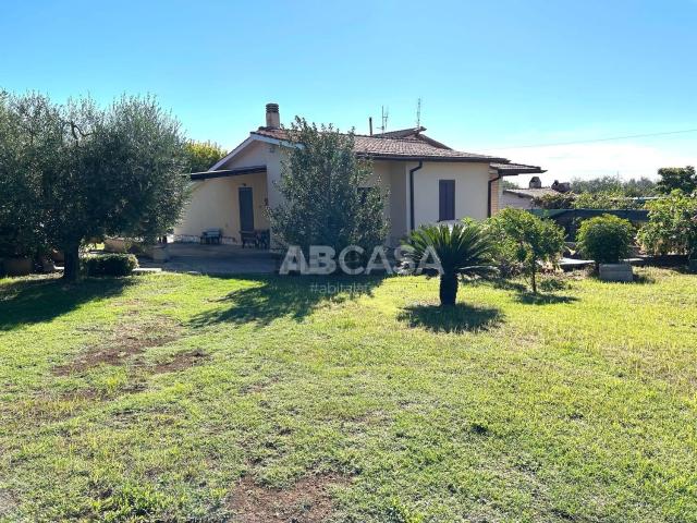 Casa in vendita a Velletri, Roma Capitale