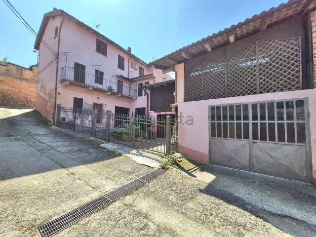 Casa in vendita a Piemonte, Asti