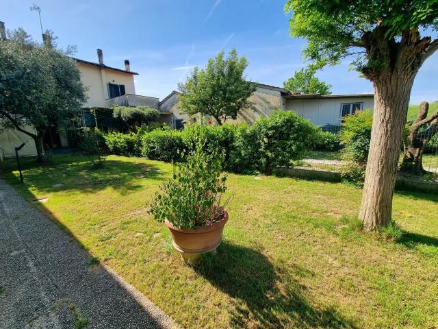 Casa in vendita a Campi Bisenzio, Toscana