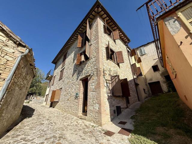 Casa in vendita a Paterno, Amandola