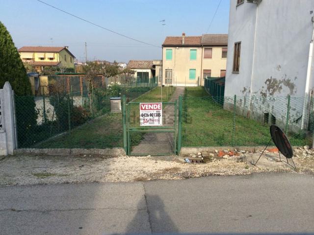 Casa in vendita a Bottrighe, Adria